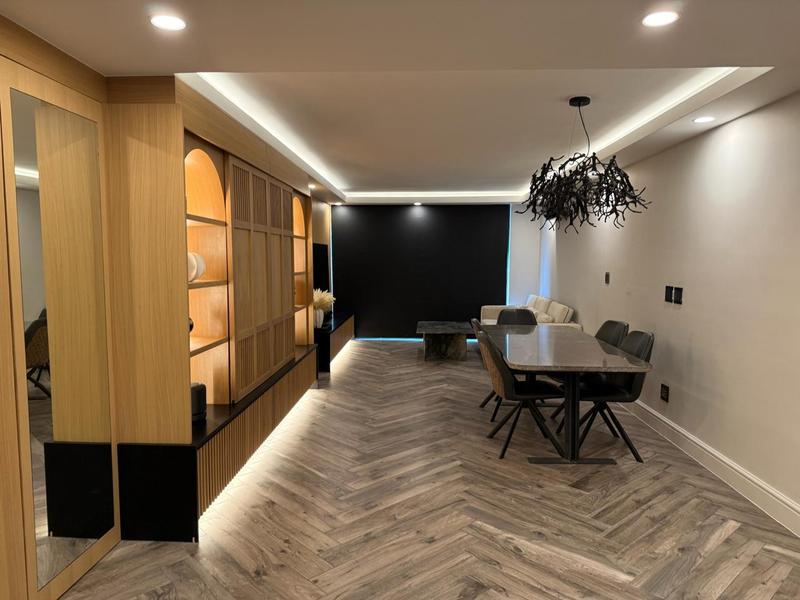 2 Bedroom Property for Sale in Sea Point Western Cape